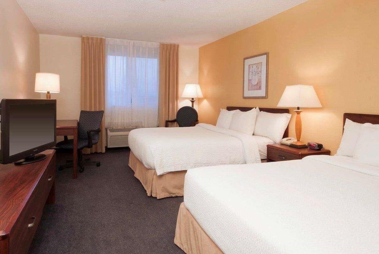 Comfort Inn & Suites Liverpool - Syracuse Екстериор снимка