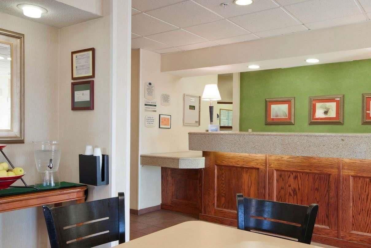 Comfort Inn & Suites Liverpool - Syracuse Екстериор снимка