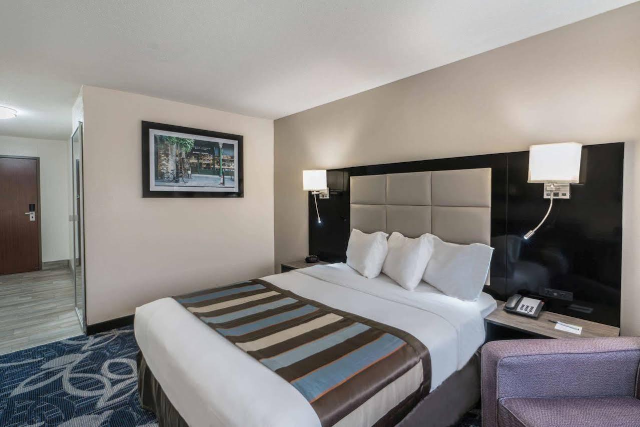 Comfort Inn & Suites Liverpool - Syracuse Екстериор снимка