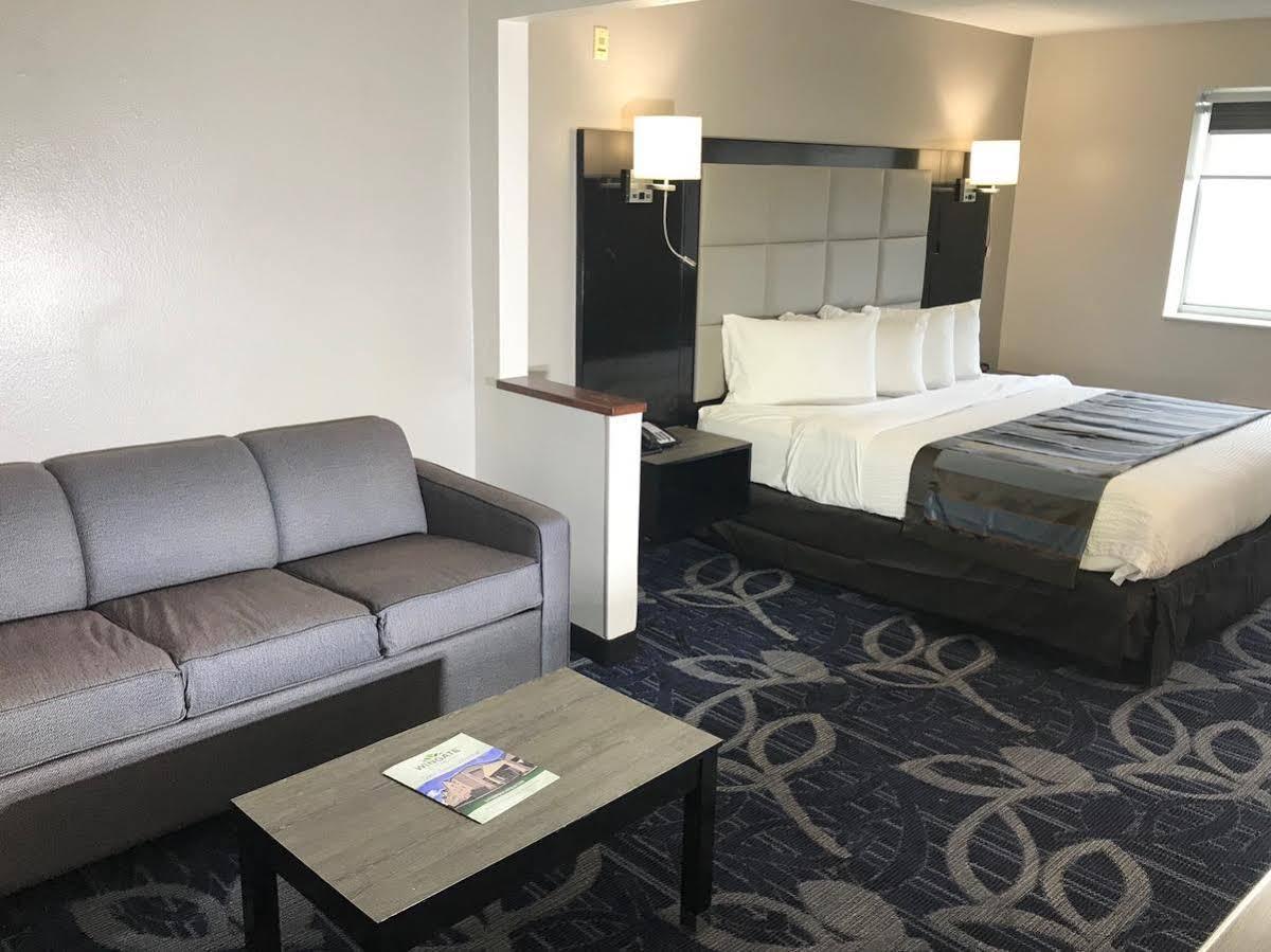 Comfort Inn & Suites Liverpool - Syracuse Екстериор снимка