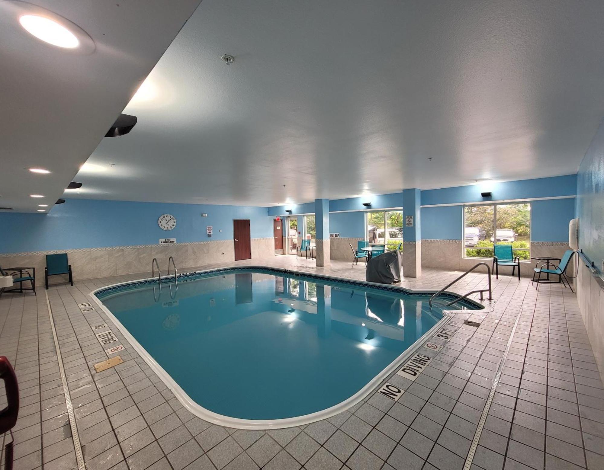 Comfort Inn & Suites Liverpool - Syracuse Екстериор снимка