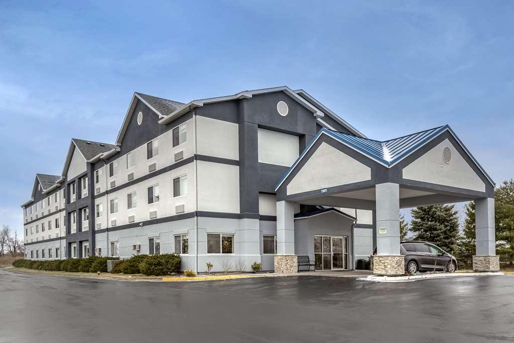 Comfort Inn & Suites Liverpool - Syracuse Екстериор снимка