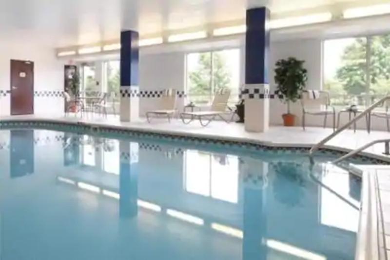 Comfort Inn & Suites Liverpool - Syracuse Екстериор снимка